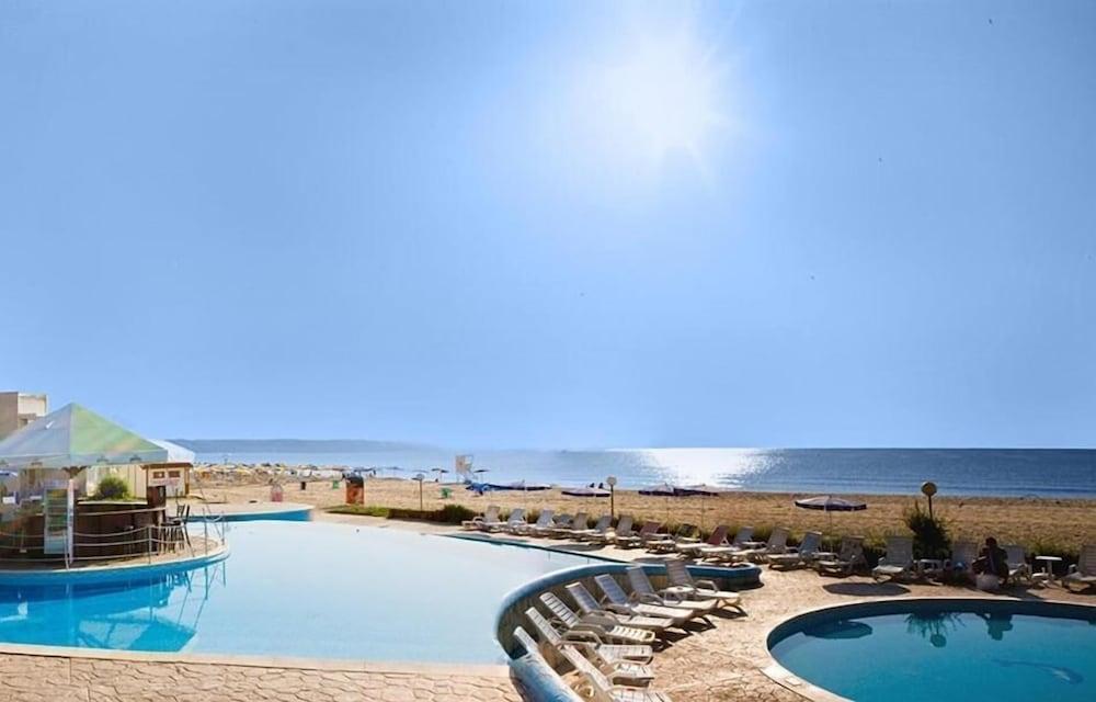Hotel Elitsa Албена Экстерьер фото